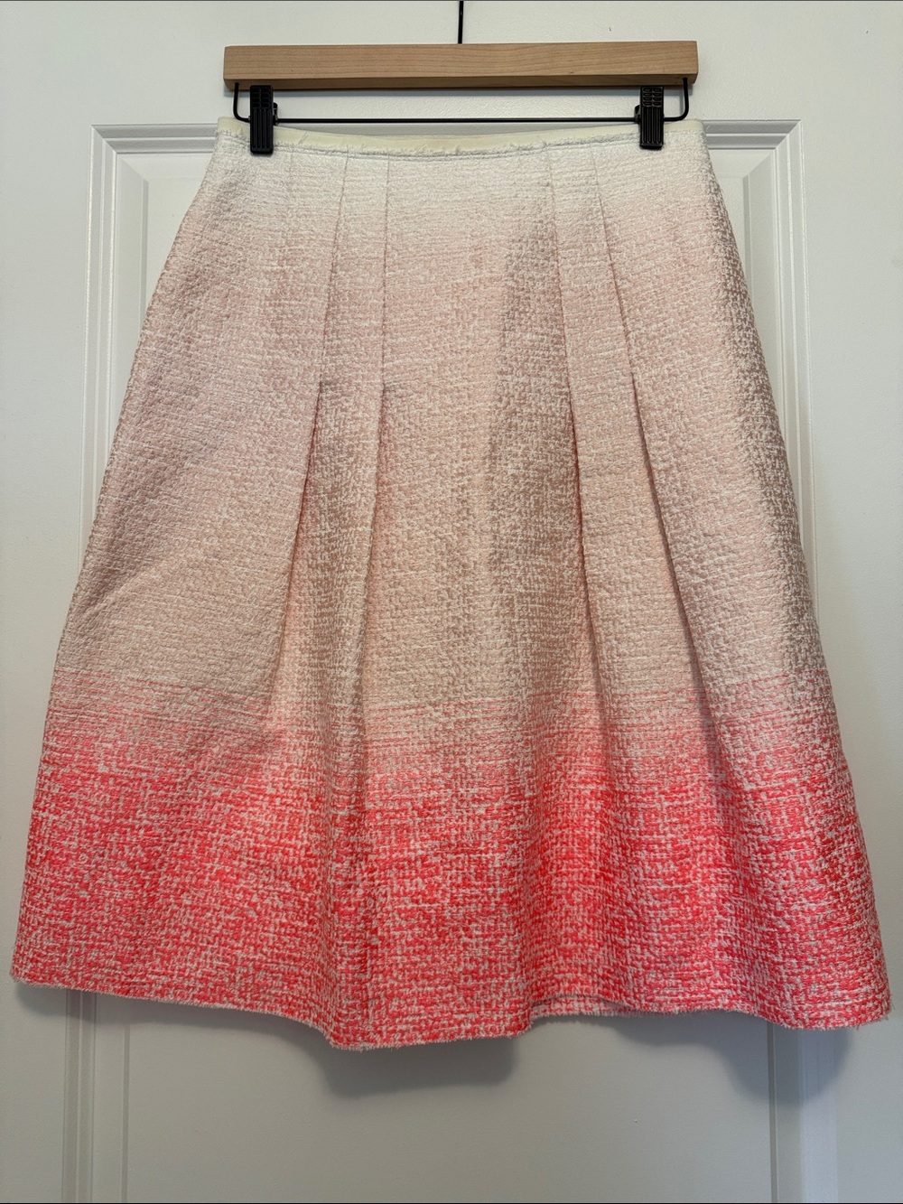 Elie Tahari Pink-to-Coral Ombre A-Line Tweed Skirt